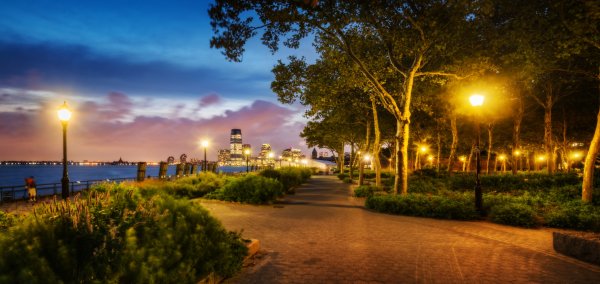 Вечерний летний город