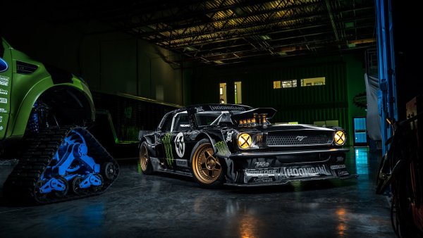 Ford Mustang 1965 Кена блока