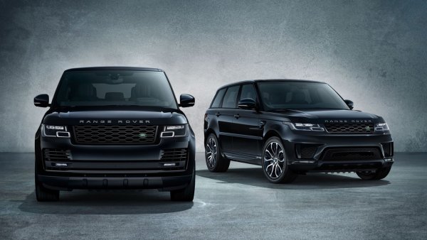 Land Rover range Rover Sport черный