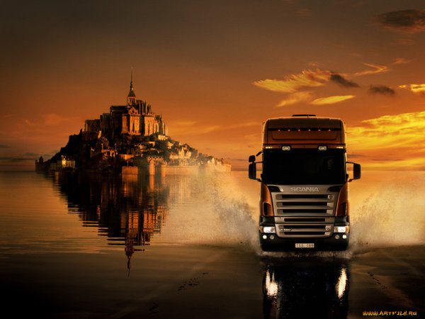 Грузовик на закате