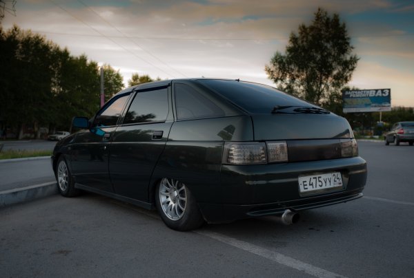ВАЗ 2112 черная обои