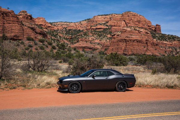Dodge Challenger 392 Hemi