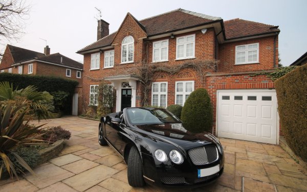 Особняк автомобиль