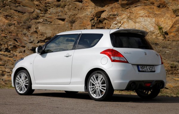 Судзуки Свифт 2012