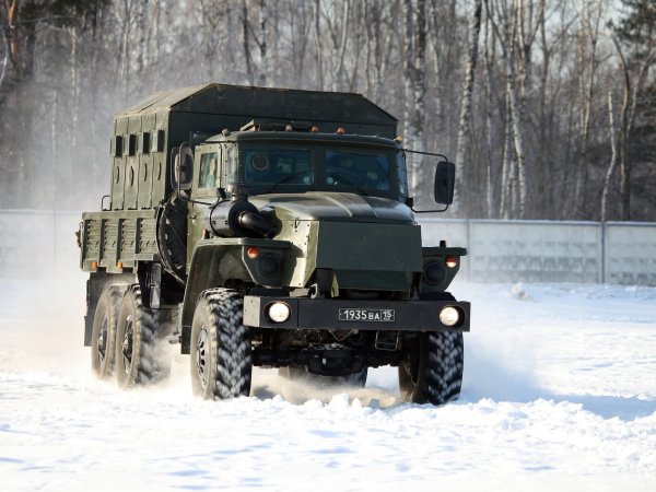 Урал 4320 6x6