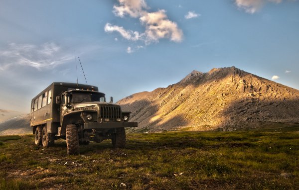 Урал 4320 в горах