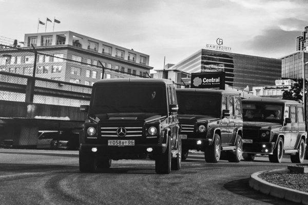 Мерседес Гелик Бандитский кортеж