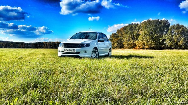 Автомобиль на природе