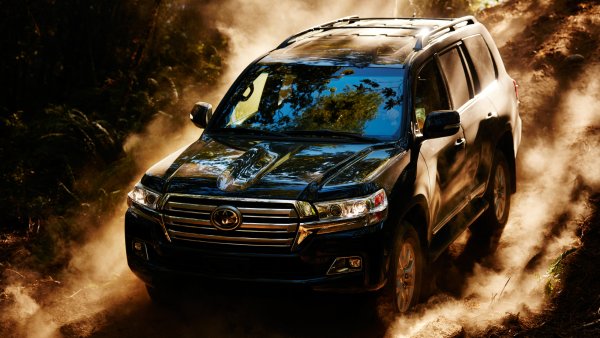 Тойота Лэнд Крузер 2016