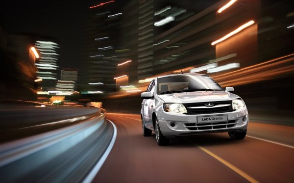 Лада Гранта в движении