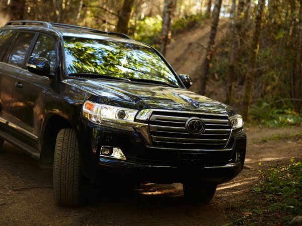Toyota Land Cruiser 200