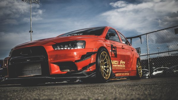 Митсубиси EVO 10 спорт