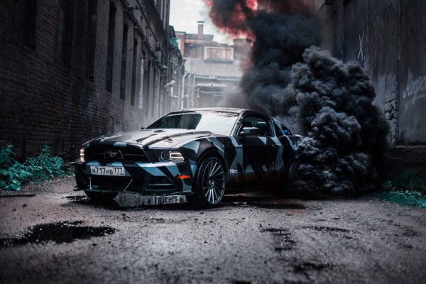 Авто в дыму