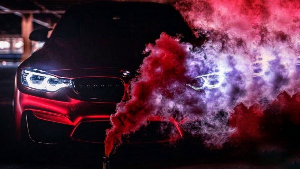 БМВ м5 ф90 в дыму