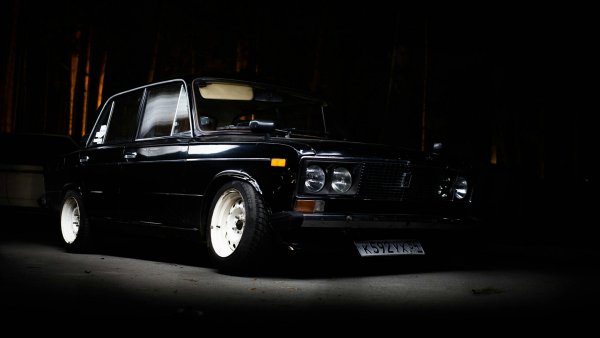 Черный ВАЗ 2106 БК