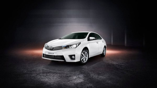 Toyota Camry и Toyota Corolla