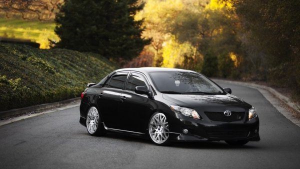 Toyota Corolla 2010 stance