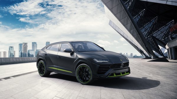 Lamborghini Urus 2020 черный