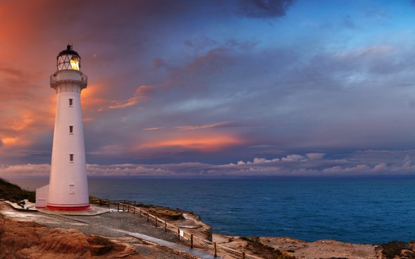 Лайтхаус Маяк