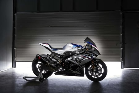 Спортбайк BMW hp4 Race