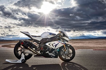 BMW hp4 Race 2020