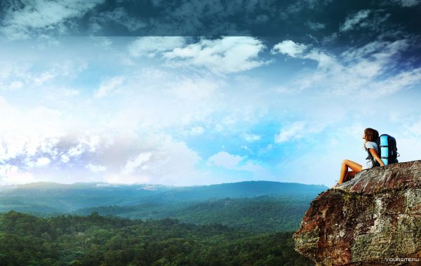 Девушка в горах