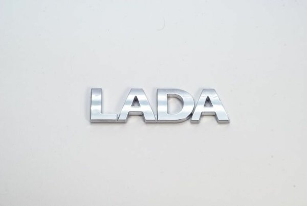 Задние эмблемы на ВАЗ 2112