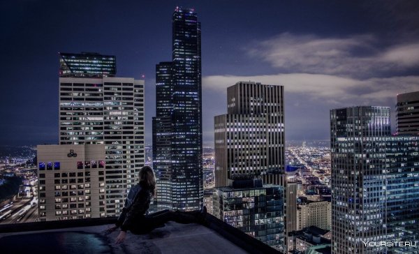 Нью-Йорк с крыши небоскреба ночной