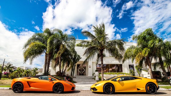 Ламборгини Уракан пальмы