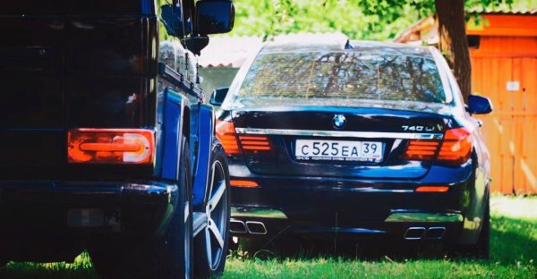 БМВ семёрка Паши Пэла