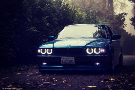 BMW e38 Angel Eyes