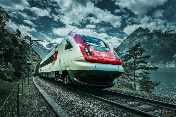 Красивый поезд