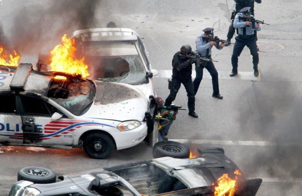 Горящая Полицейская машина