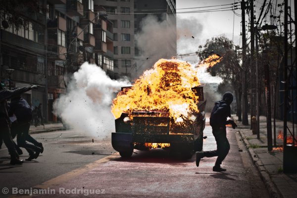 Горящий коктейль Молотова