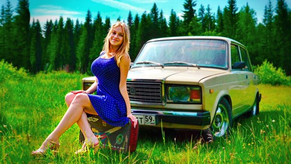 Девушки и автомобили ВАЗ