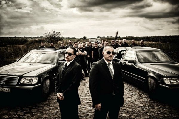 Мерседес w140 и автомат АК-47