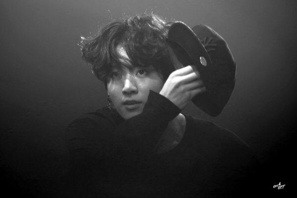 БТС Чонгук кудрявый