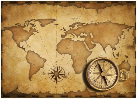Старая карта с компасом