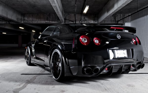 Nissan GTR r35 Black Tuning