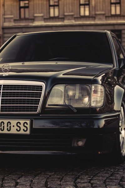Mercedes Benz w124 s600