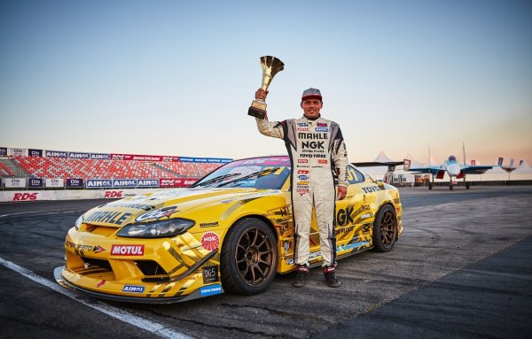 Георгий ТУМАСОВИЧ Чивчян