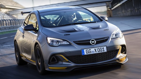 Opel Astra OPC