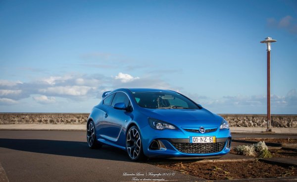 Opel Astra j OPC седан 2013