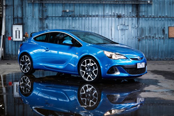 Opel Astra OPC 2015