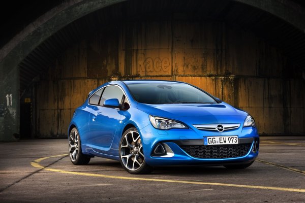 Opel Astra OPC 2021