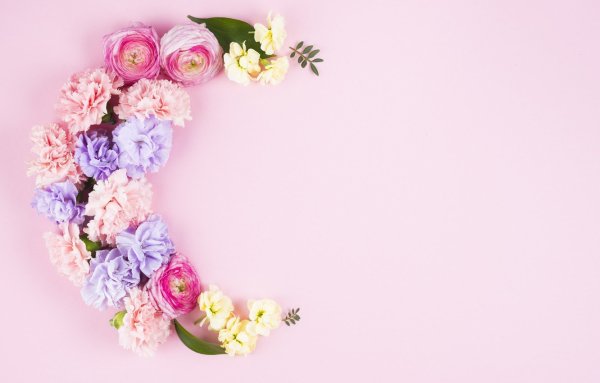 Стильная рамка из цветов