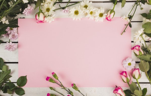 Красивая рамка из цветов