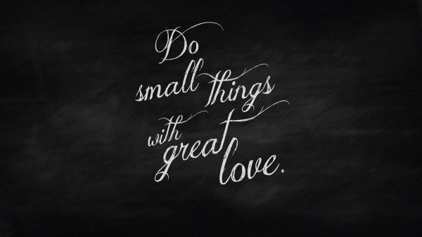 Надписи на черном фоне