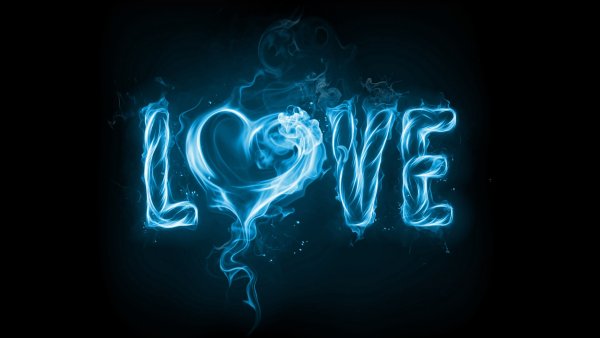 Надпись Love на черном фоне