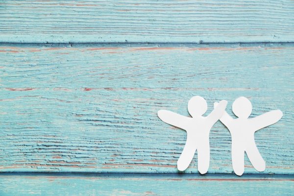 Друзья на голубом фоне